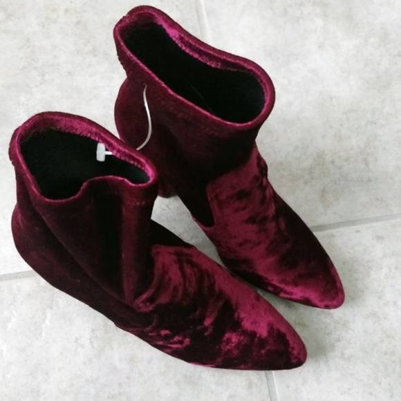 Qupid Burgundy Velvet Sock Booties - Picture 5 of 5